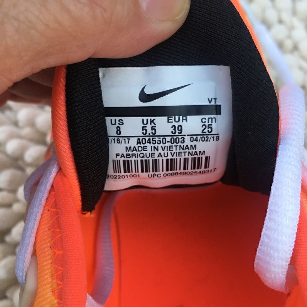 NIKE AIR VAPORMAX RUNNING SHOES 2017 - Picture 3 of 10